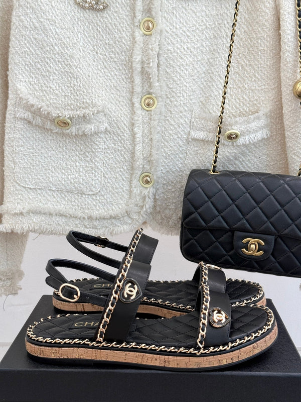 FLAT CHAIN HEART SANDAL IN BLACK LAMBSKIN