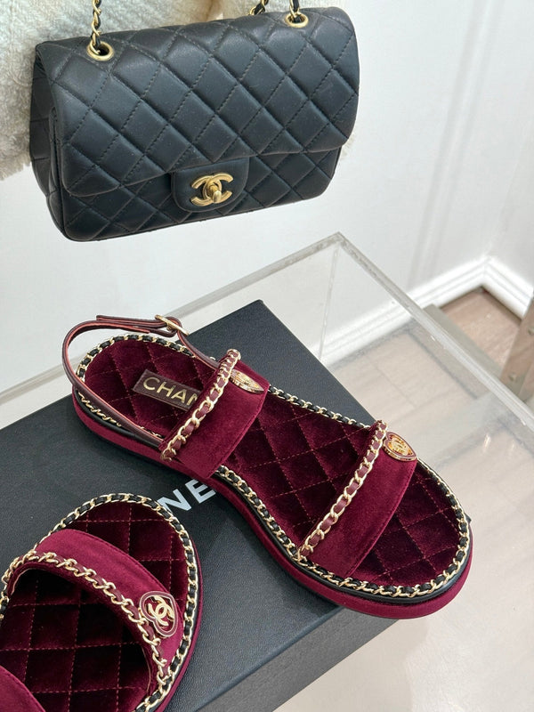 FLAT CHAIN HEART SANDAL IN PLUM PURPLE VELVET