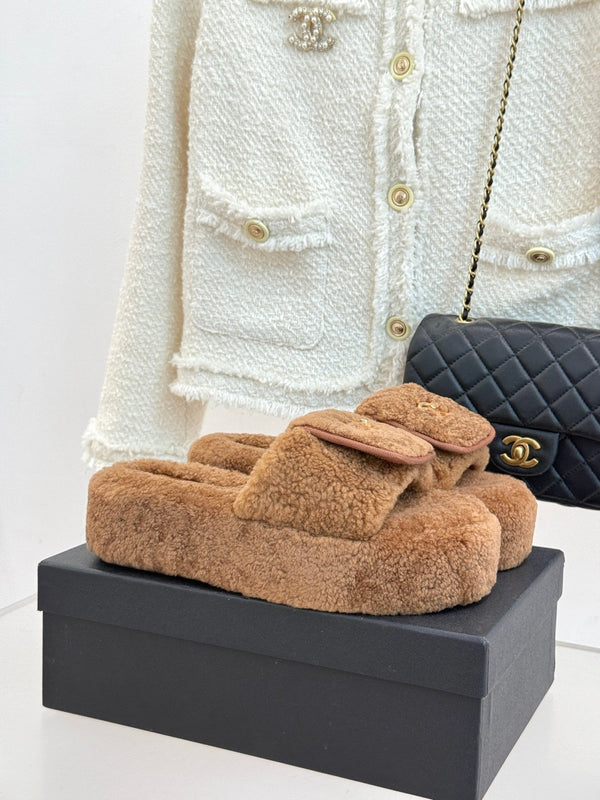 Chanel 25 Buckle Flip-up Thick-soled Slippers Brown Wool 465384