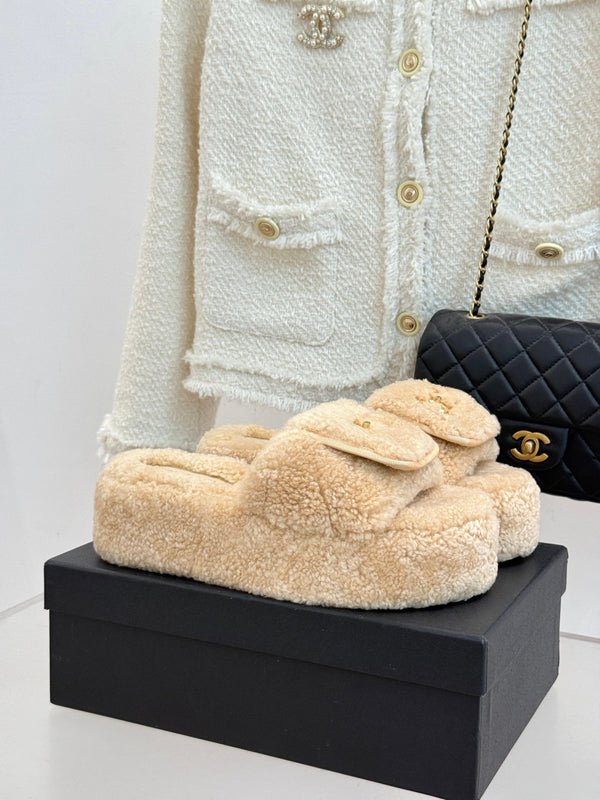 Chanel 25 Buckle Flip-up Thick-soled Slippers Beige Wool 465385