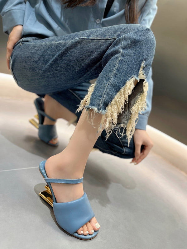 FENDI BAGUETTE HIGH-HEEL SANDALS 8 CM IN CERULEAN BLUE CALFSKIN
