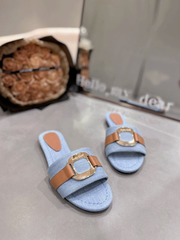 CHLOÉ SLIDE MULE IN LIGHT BLUE DENIM AND BROWN CALFSKIN GOLD HARDWARE