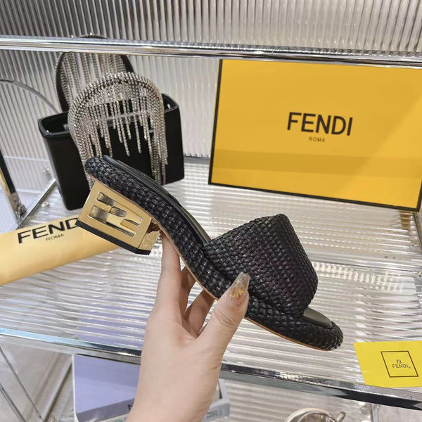 FENDI BAGUETTE SLIDES WOMEN IN BLACK RAFFIA