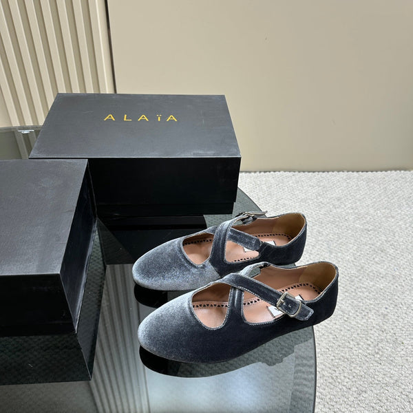 Alaila Criss Cross Ballet Flats In Dark Grey Velvet 920785