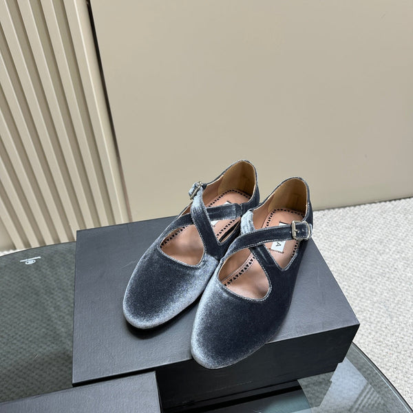 Alaila Criss Cross Ballet Flats In Dark Grey Velvet 920785