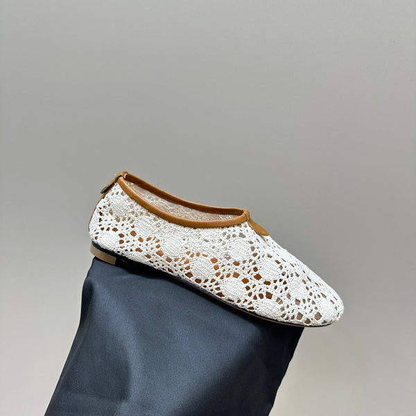 mocassino piatto galleggiante in tessuto bianco