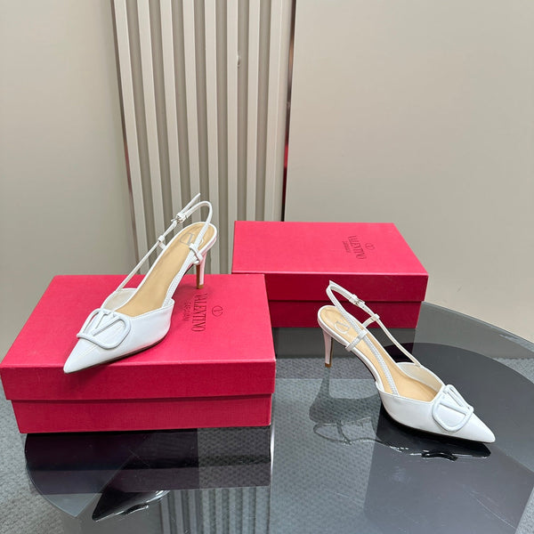 DÉCOLLETÉ SLINGBACK IN VERNICE BIANCA VLOGO SIGNATURUE 80MM