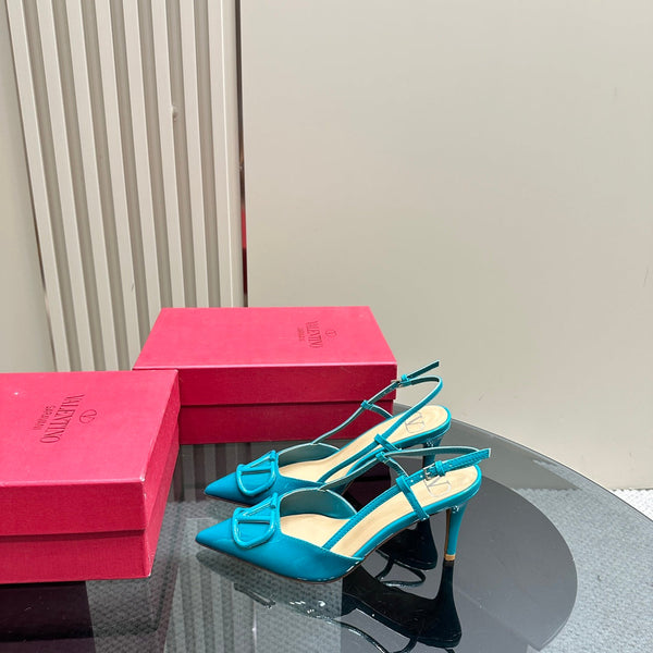 DÉCOLLETÉ SLINGBACK IN VERNICE BLU ACQUA VLOGO SIGNATURE 80MM