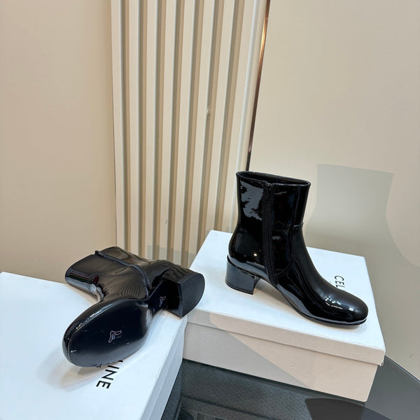 STIVALI CON TACCO SPESSO TRIPHOME IN PELLE DI MONTONE NERA