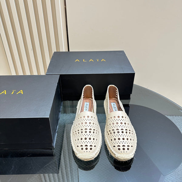 Alaila Vienne Espadrilles In Ivory White Cowhide 946256