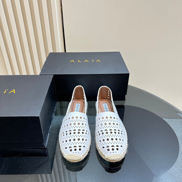 Alaila Vienne Espadrilles In White Cowhide 946258