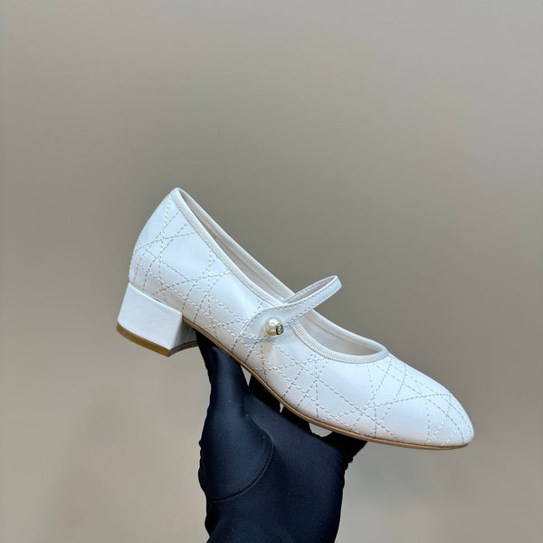 Ballerina CD in morbida pelle di vacchetta bianca