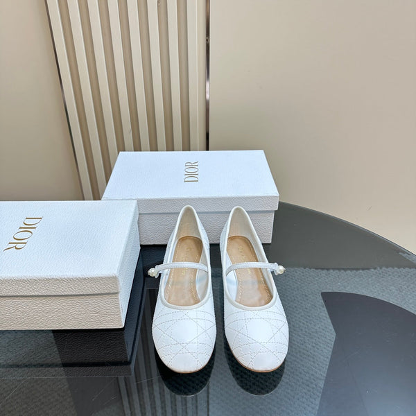 Ballerina CD in morbida pelle di vacchetta bianca