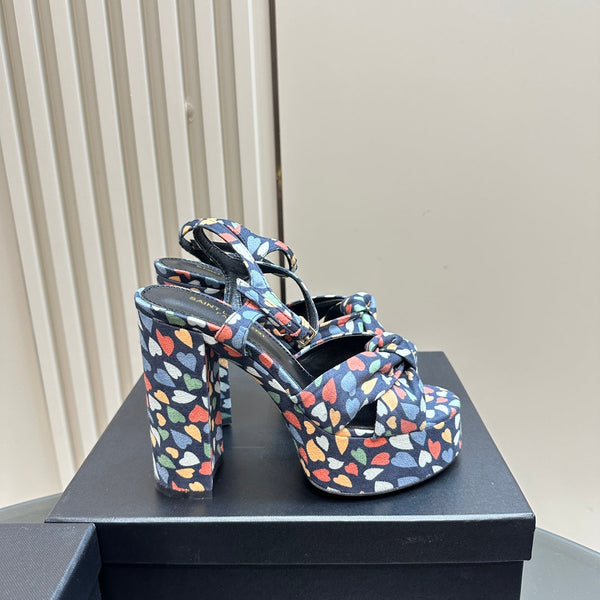 BIANCA PLATFORM SANDALS IN COLORFUL HEARTS PRINT VELVET