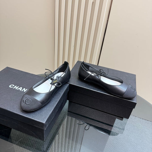 CC 25 Mary Jane Flat in pelle nera con tessuto 239412