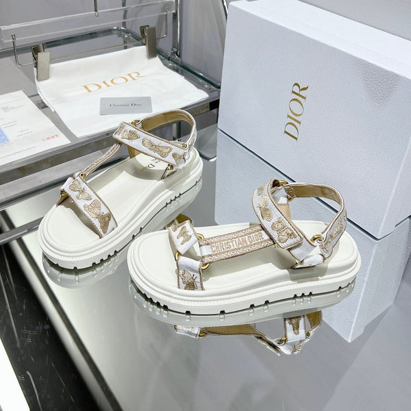 CD D-Wave Sandal In Dark Beige Mix White Cowhide 100757