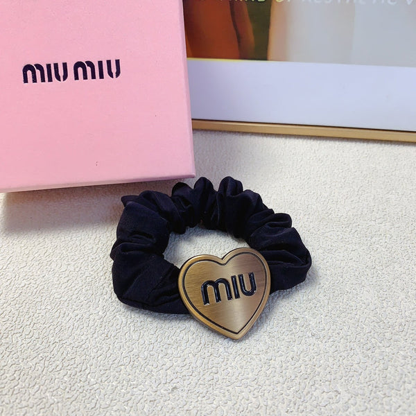 SCRUNCHIE WITH HEART ICON IN BLACK SPANDEX FABRIC 397152
