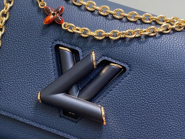 Twist MM Slim 23cm Navy Calfskin