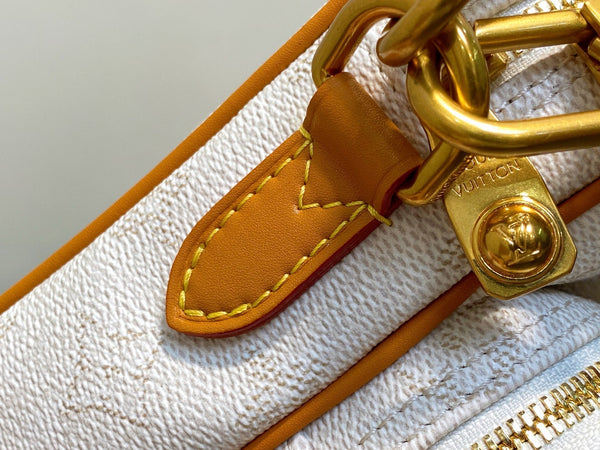 LV Nil 25cm Grey Brown Monogram Canvas