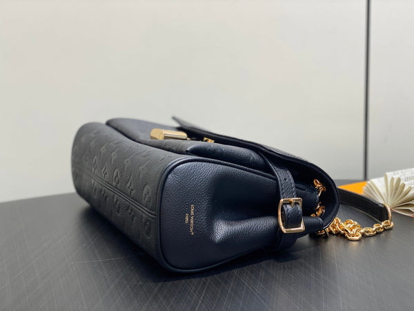 LV Anytime Flap Bag 29.5cm Black Calfskin