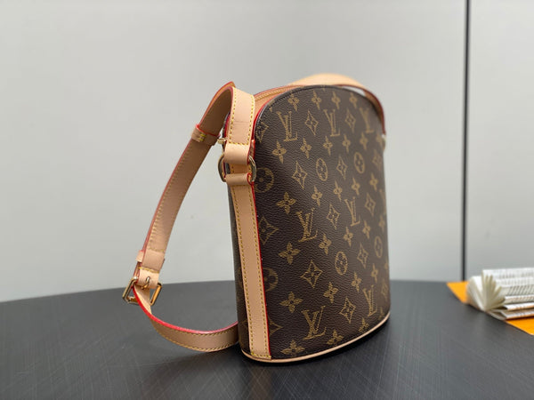LV Drouot Shoulder Bag 22cm Brown Monogram Canvas