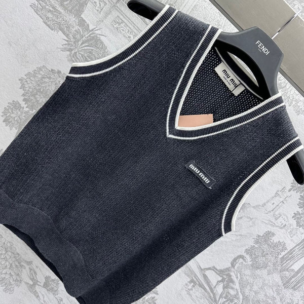 Miu 25 V- Gile Nero Lana 232006