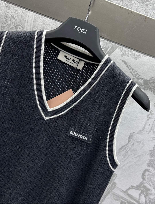 Miu 25 V- Gile Nero Lana 232006