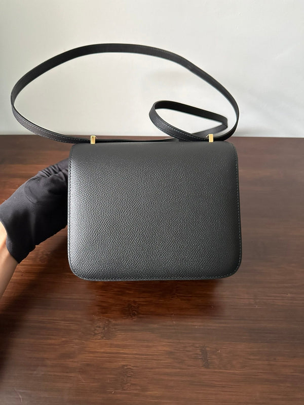 CONSTANCE 18 BLACK EPSOM GOLD HARDWARE