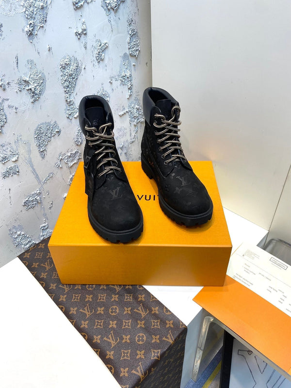 Stivaletto alla caviglia LV x Timberland 6-In 35mm in pelle scamosciata monogrammata nera