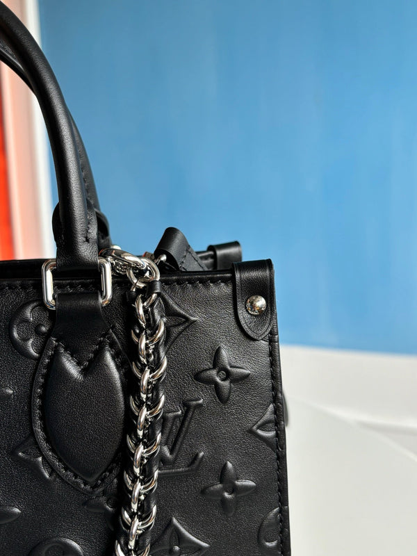 LV SS25 OntheGo Bold 25cm Black Calfskin