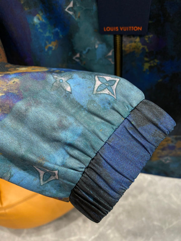 GIACCA CON CAPPUCCIO LV COLORATA 238904