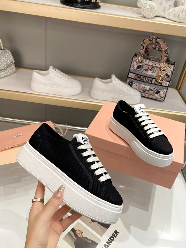 Miu Low Top Skateboard Shoes 50mm Black Canvas 456834