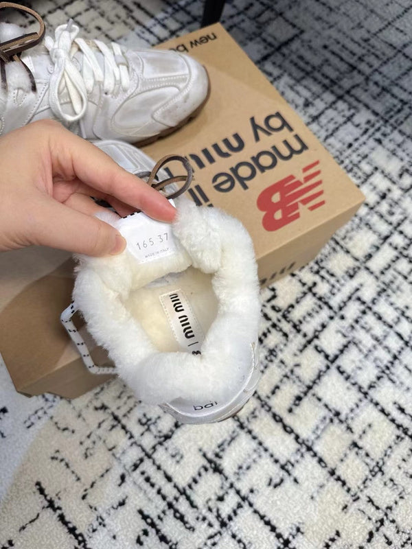 Miu Balance 530 SL Sneakers Fleece Lining White Retro Suede