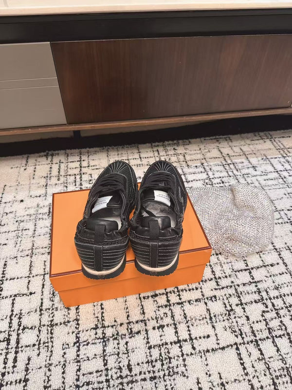 Sneaker HM 25 Jet in pelle di vacchetta nera a rete 318024