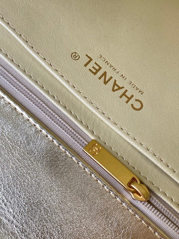 CC 25C Flap Bag 25cm Gold Metalic Quilted Lambskin