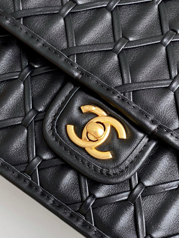 CC 25C Flap Bag 25cm Black Quilted Lambskin