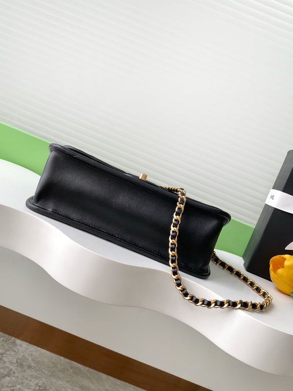 CC 25C Flap Bag 25cm Black Quilted Lambskin