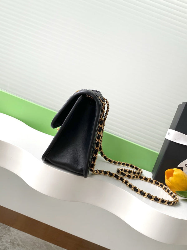 CC 25C Flap Bag 25cm Black Quilted Lambskin