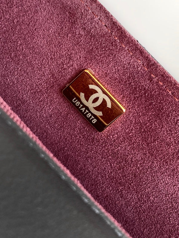 cc 25S Vintage Flap Bag 33cm Top Handle Black Calfskin