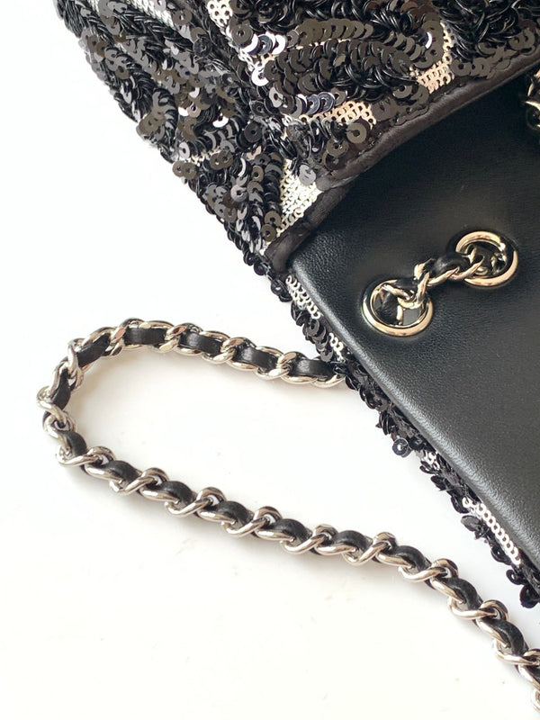 CC 2025 Flap Bag Black Sequin 298204