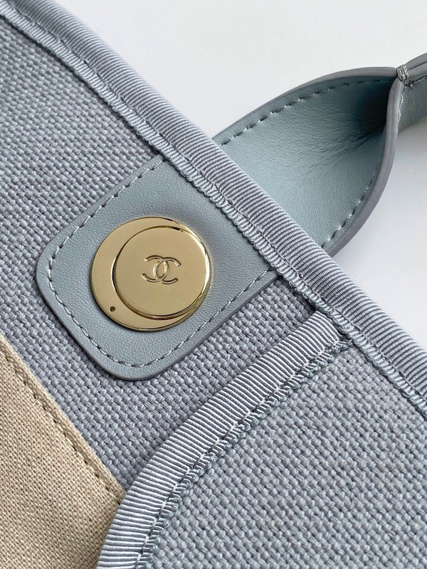 CC 2025 Deauville Tote Bag Light Gray Canvas