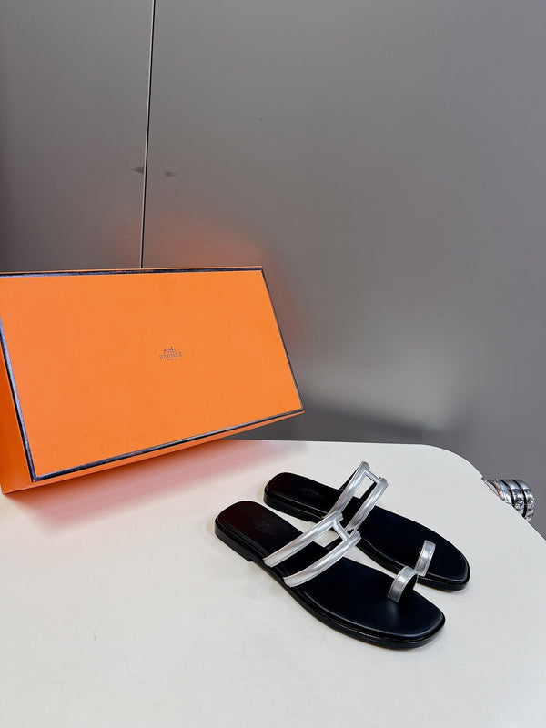 Sandali Georgia in pelle di vitello nera e argento