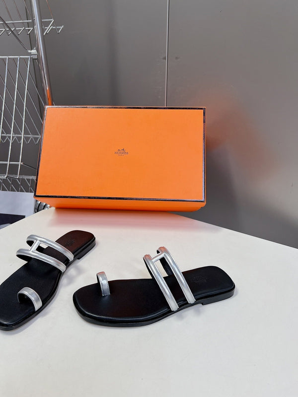 Sandali Georgia in pelle di vitello nera e argento