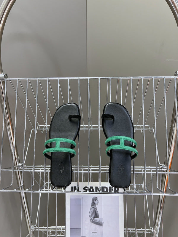 Sandali Georgia in pelle scamosciata color verde acqua e vitello nero