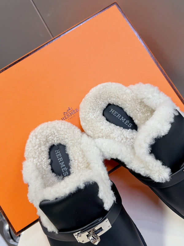 OZ Mule Black Calfskin White Shearling