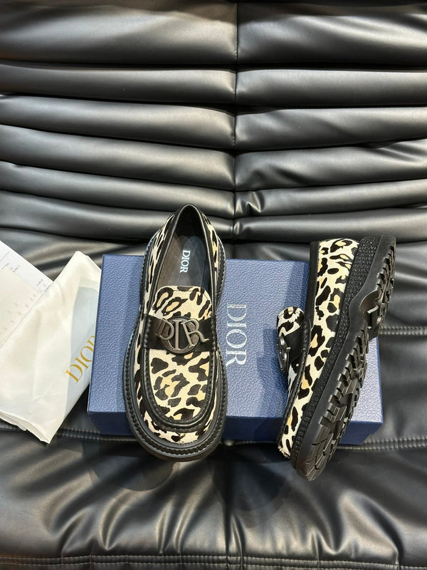 CD EXPLORER ICON LOAFER BLACK AND YELLOW FUR