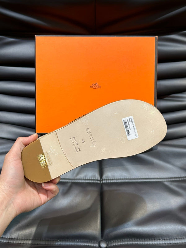 HM ANTIGUA ESPADRILLE SANDAL BLACK CALFSKIN WITH CROCODILE MOTIF