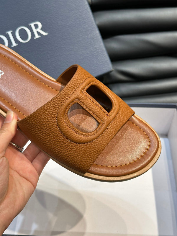 CD D-CLUB SLIDE SLIPPER TIGER GRAINED CALFSKIN