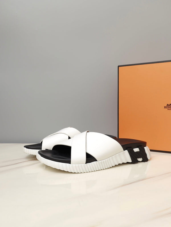 HM INFRA SANDAL WHITE AND BLACK LAMBSKIN