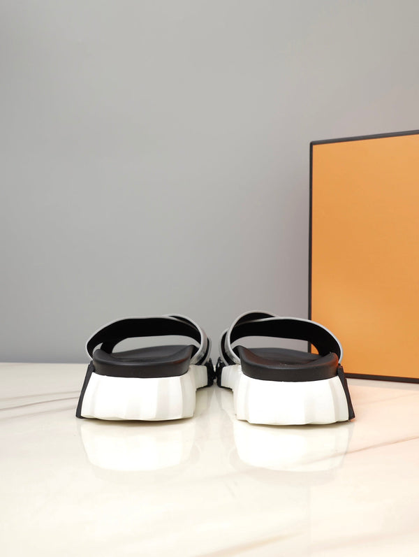 HM INFRA SANDAL SILVER LAMBSKIN